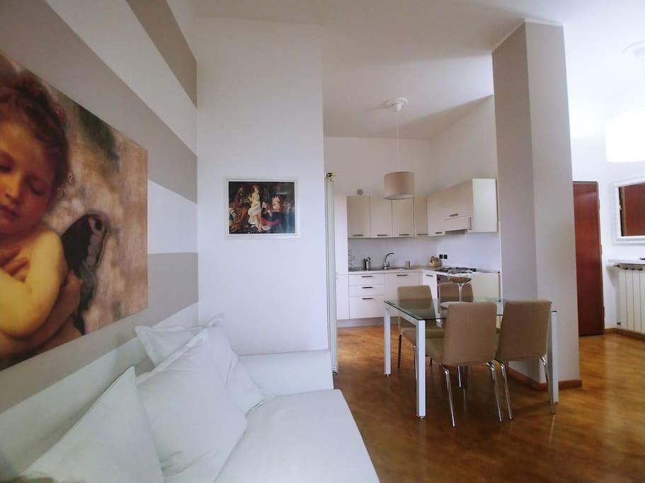 Attico Nelle Torri Di Fiumara Apartment Genoa Bagian luar foto